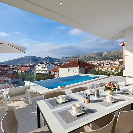Beautiful Home In Trogir With Sauna Casa vacanze